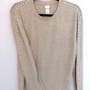 H&M perfect condition sweater with pearl detailing